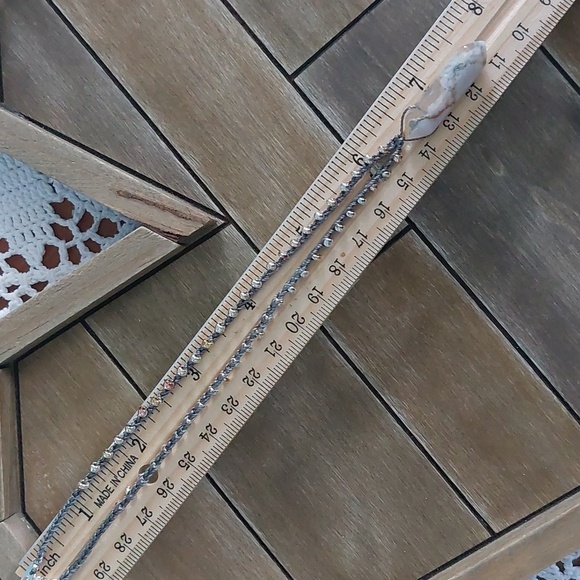 Agate Crystal Choker Necklace in Gray tones Handcrafted - Picture 7 of 7